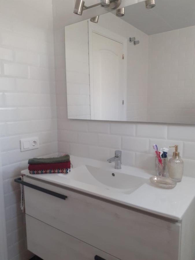 Small Oasis - Appartement 6 Personnes Manilva Buitenkant foto